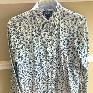 Woman’s Chaps Blue and White Floral Button Down